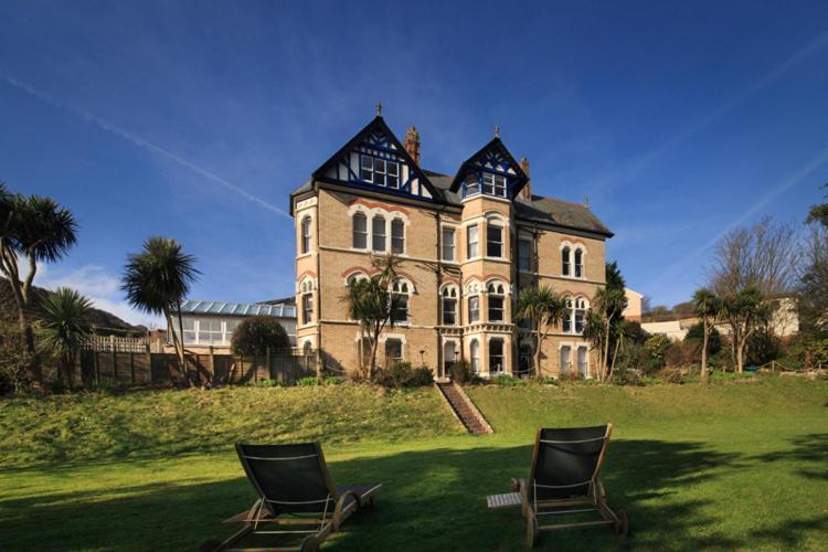 Westwell Hall Guest Accommodation, Bed & Breakfast, Luxury Rooms Ilfracombe Exteriör bild